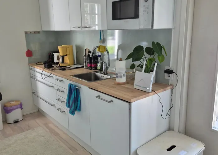 Mosahiisi Charming Poolside Getaway * ヘルシンキ