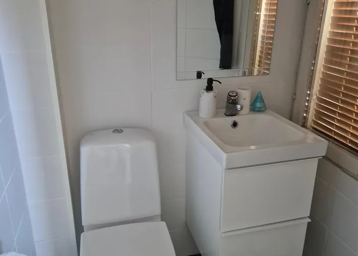 Mosahiisi Charming Poolside Getaway